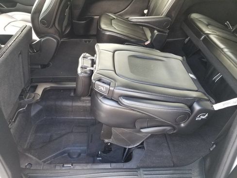 Used 2025 Chrysler Voyager LX FWD image 18