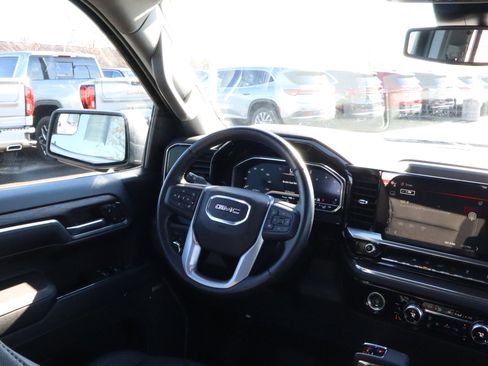 Certified 2023 GMC Sierra 1500 SLT w/ SLT Convenience Package image 9