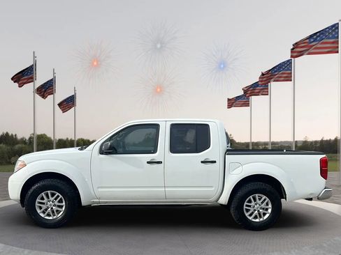 Used 2016 Nissan Frontier SV RWD image 4