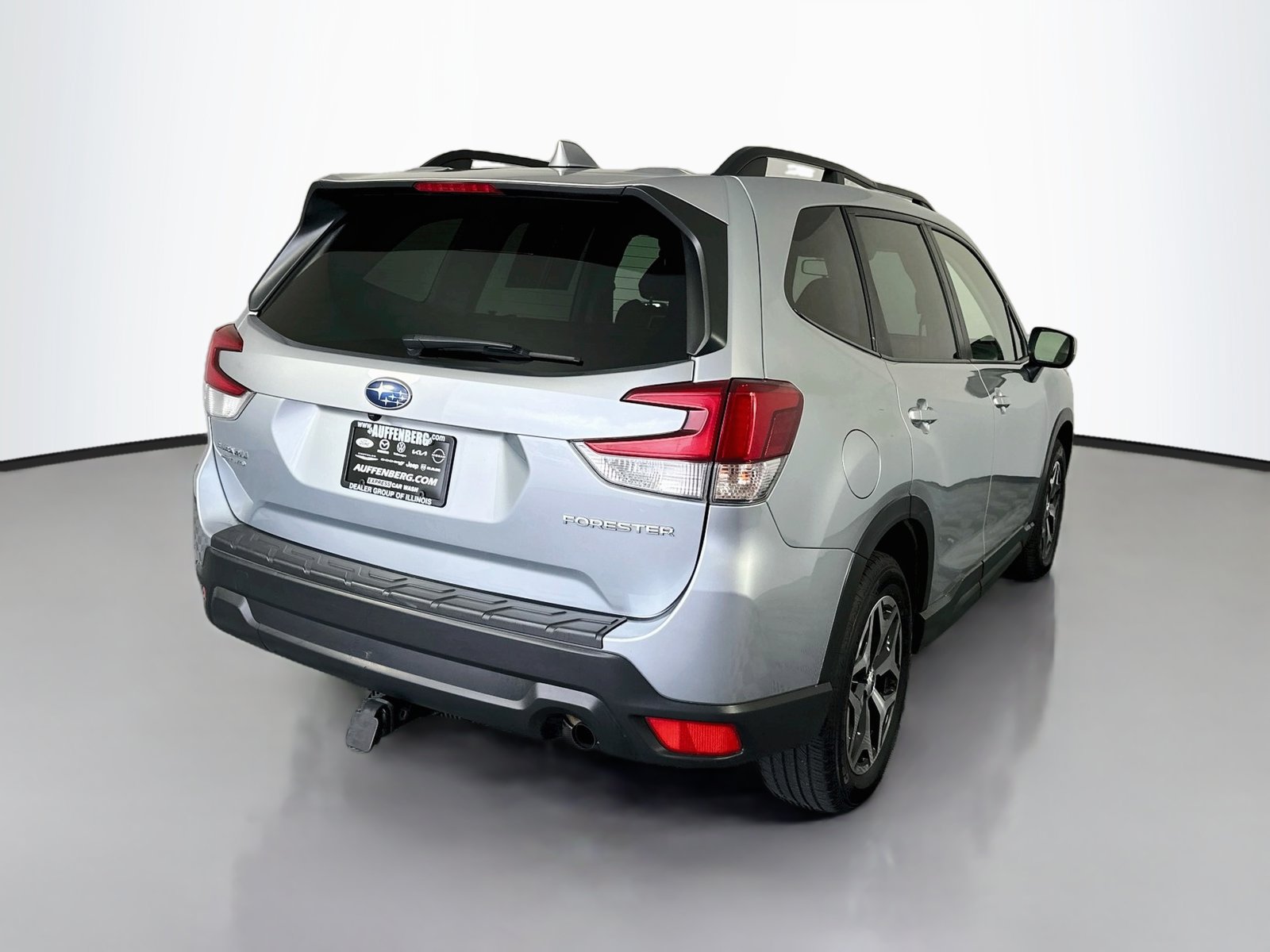 Used 2021 Subaru Forester Premium AWD/4WD image 7