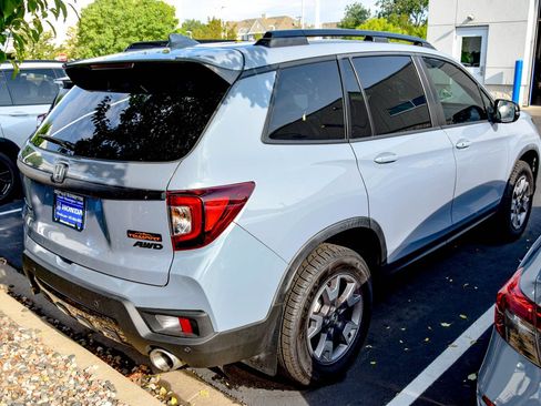 Used 2022 Honda Passport TrailSport image 5