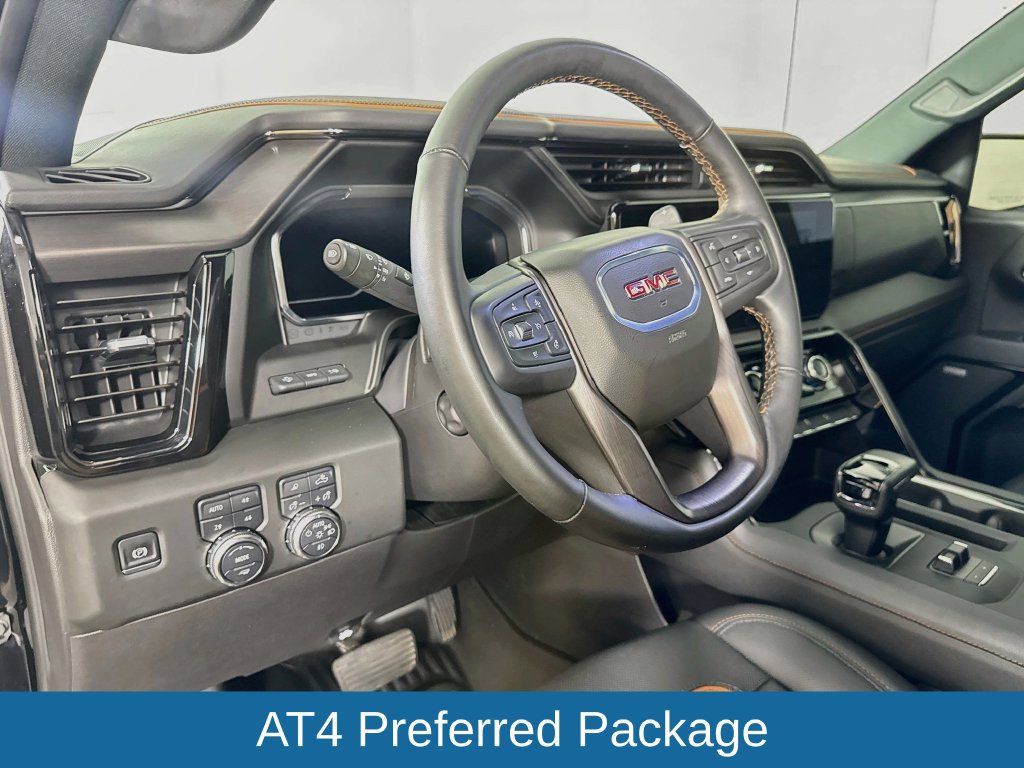 Used 2025 GMC Sierra 1500 AT4 w/ AT4 Premium Package AWD/4WD image 11