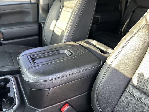 Used 2021 GMC Sierra 2500 Denali w/ Denali Ultimate Package image 17