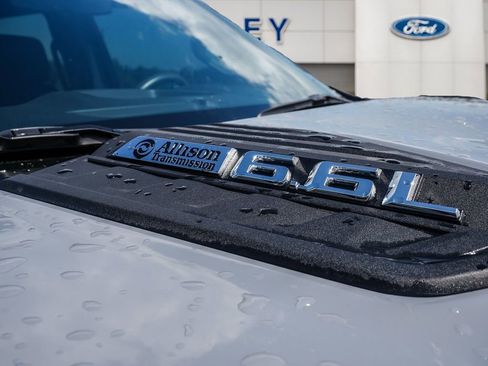 Used 2025 Chevrolet Silverado 2500 Custom w/ Custom Convenience Package AWD/4WD image 11