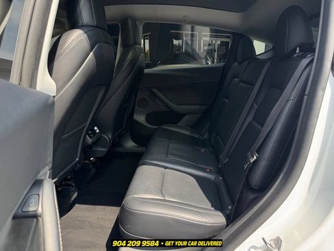 Used 2022 Tesla Model Y Performance AWD/4WD image 25