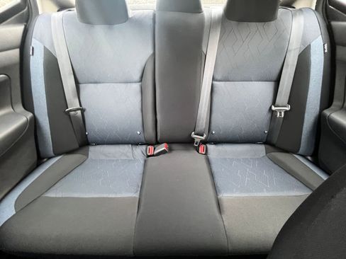 Used 2025 Nissan Versa SV image 36