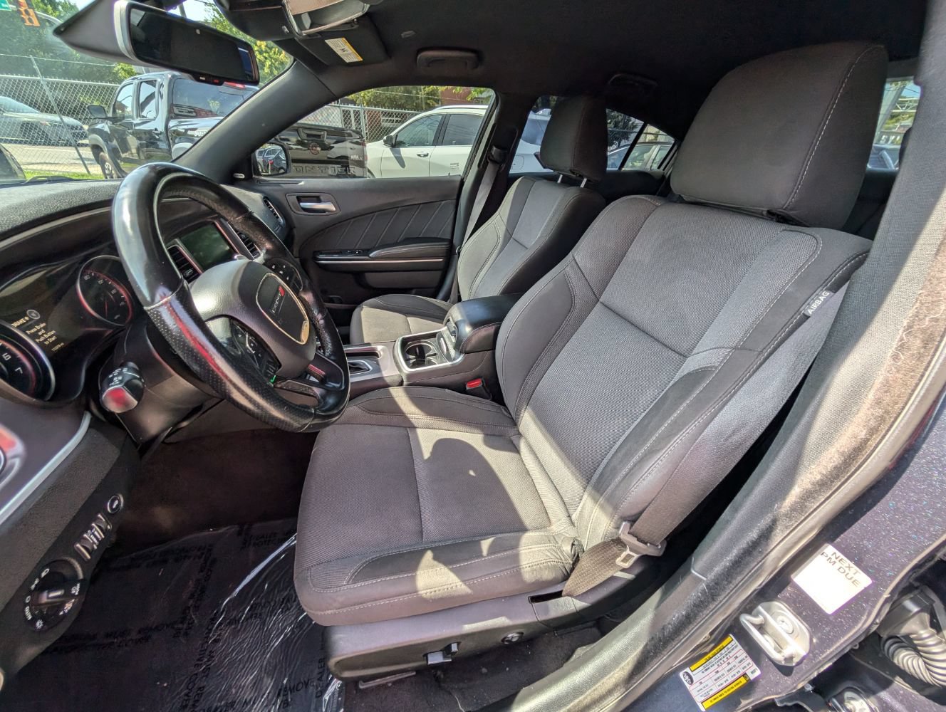 Used 2019 Dodge Charger SXT AWD/4WD image 15