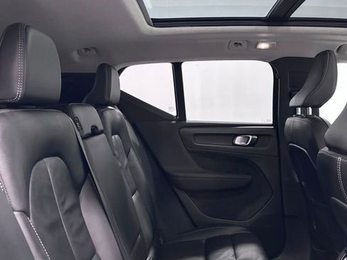 Certified 2023 Volvo XC40 B5 Plus w/ Climate Package AWD/4WD image 25