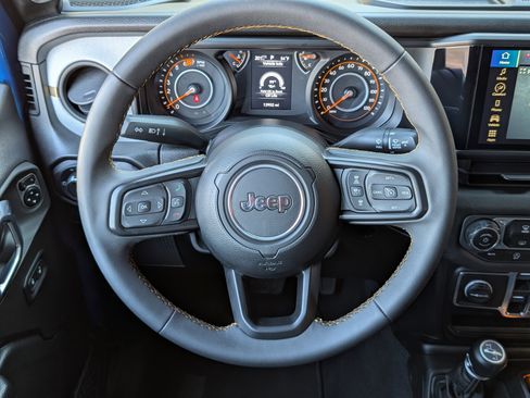 Used 2024 Jeep Wrangler Sport S image 24