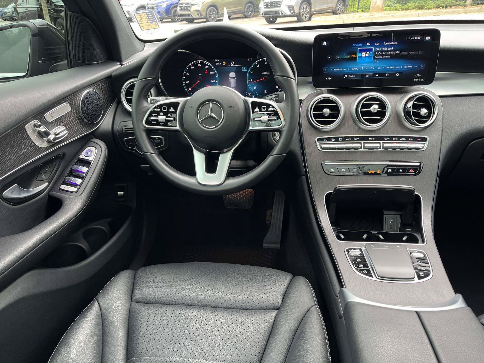 Used 2021 Mercedes-Benz GLC 300 image 12