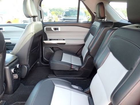 Used 2024 Ford Explorer XLT w/ Equipment Group 202A AWD/4WD image 12