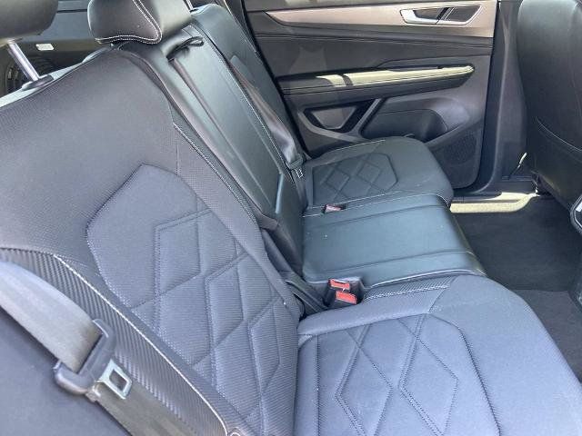 Used 2024 Volkswagen Atlas Cross Sport SE FWD image 23