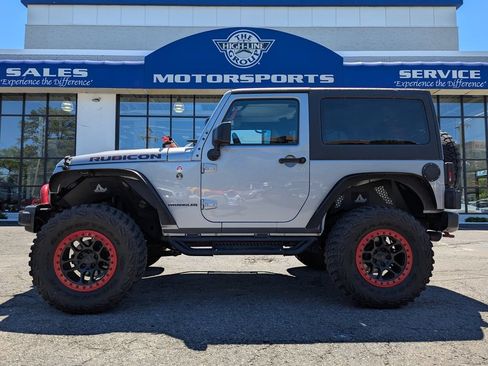 Used 2017 Jeep Wrangler Rubicon AWD/4WD image 1