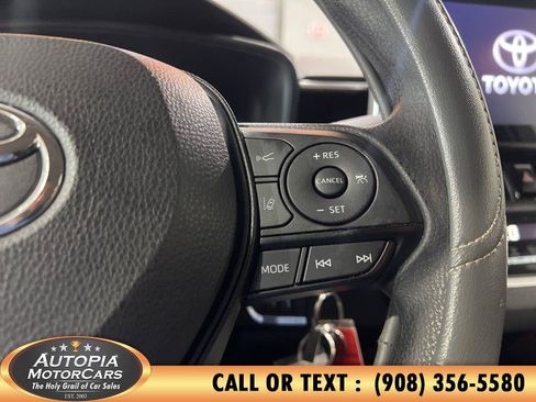 Used 2020 Toyota Corolla LE FWD image 21