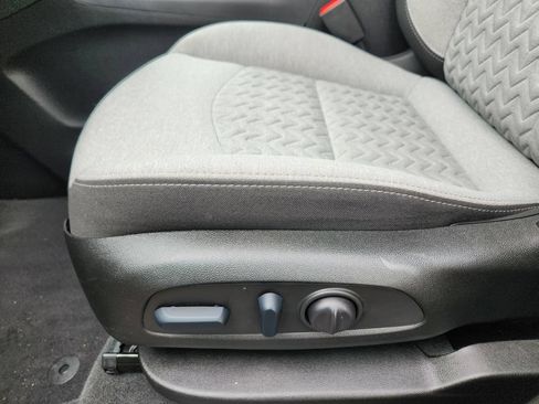 Used 2022 Chevrolet Equinox LT FWD image 15