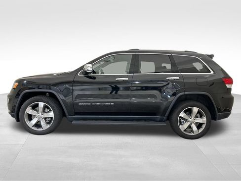 Used 2022 Jeep Grand Cherokee Limited AWD/4WD image 2