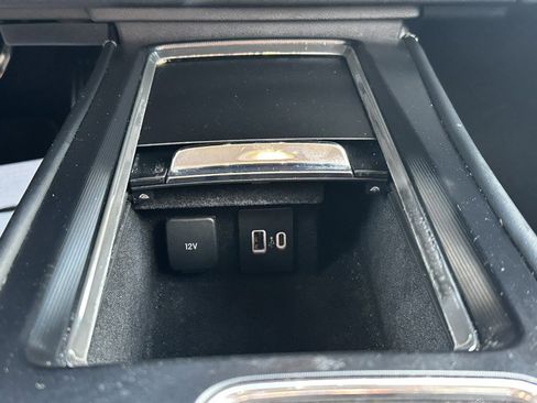 Used 2025 Lincoln Corsair FWD image 25