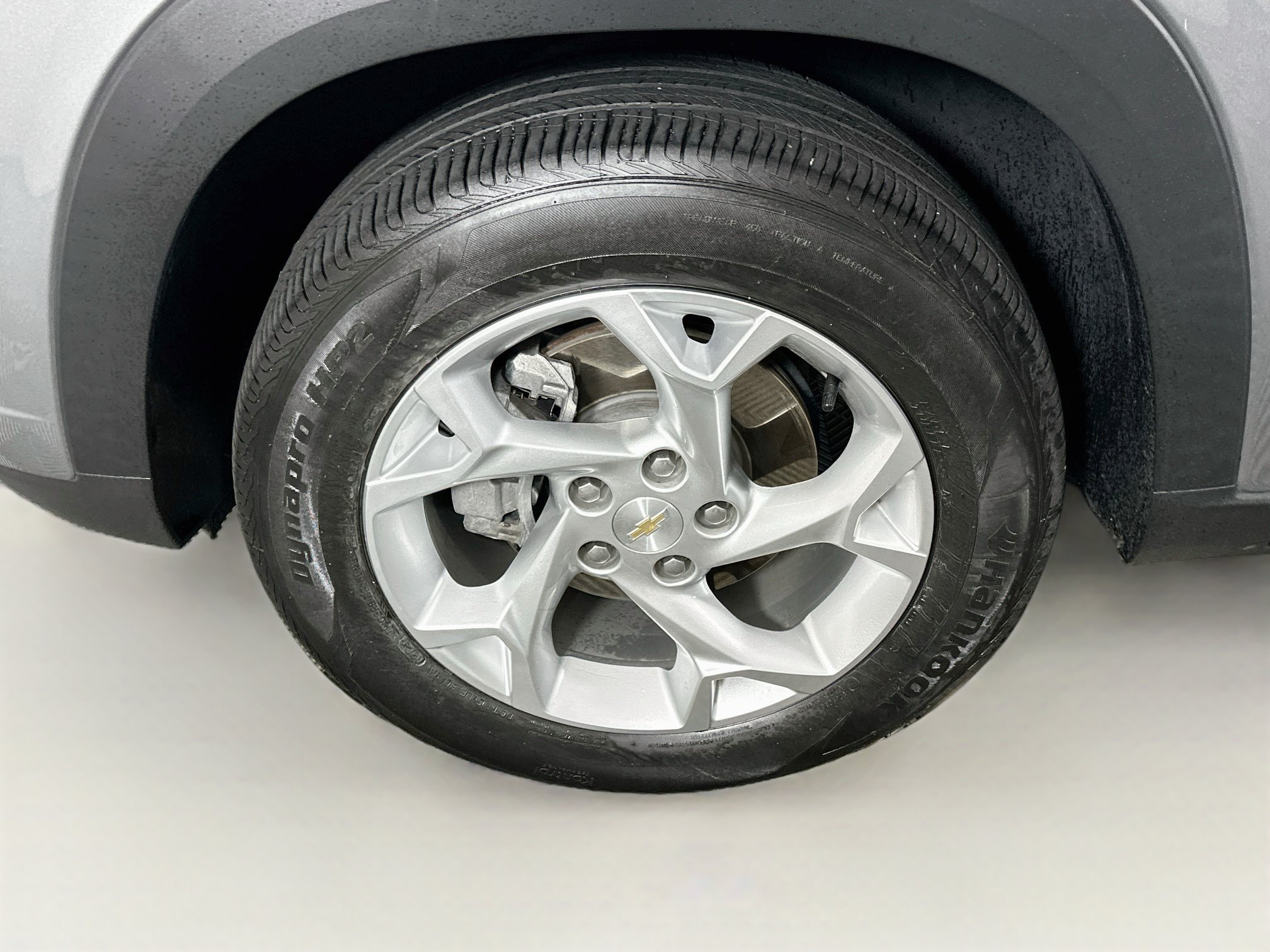 Used 2025 Chevrolet Trax LS w/ LS Convenience Package FWD image 11