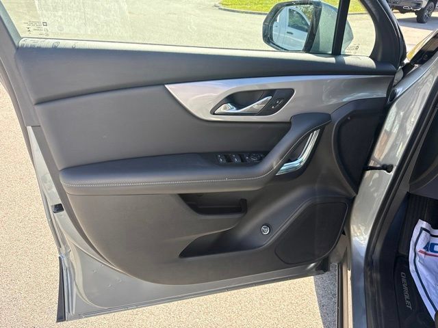 Used 2023 Chevrolet Blazer LT w/ Convenience Package FWD image 13
