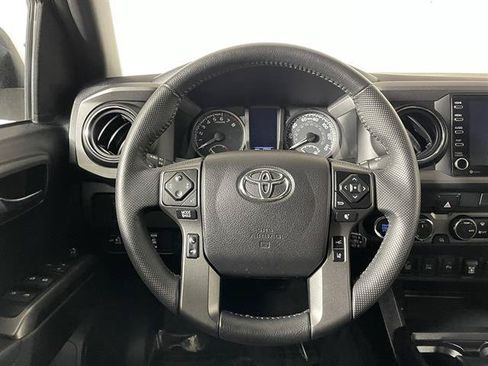 Certified 2021 Toyota Tacoma TRD Sport w/ Technology Package AWD/4WD image 13