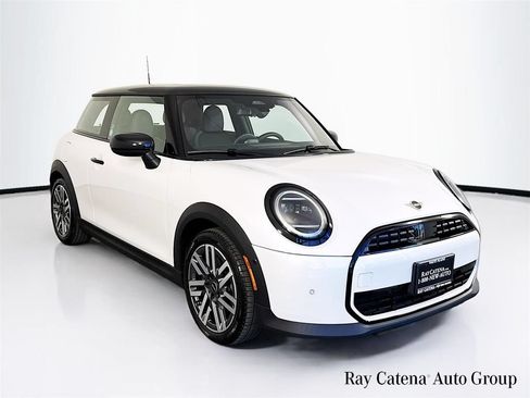 Used 2026 MINI Cooper 2-Door Hardtop FWD image 1