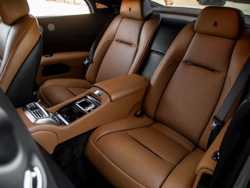 Used 2017 Rolls-Royce Wraith image 39