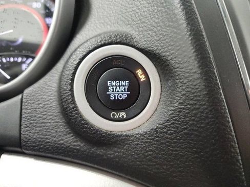 Used 2020 Dodge Journey SE FWD image 29