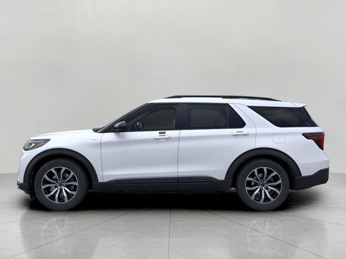 New 2026 Ford Explorer ST-Line image 3