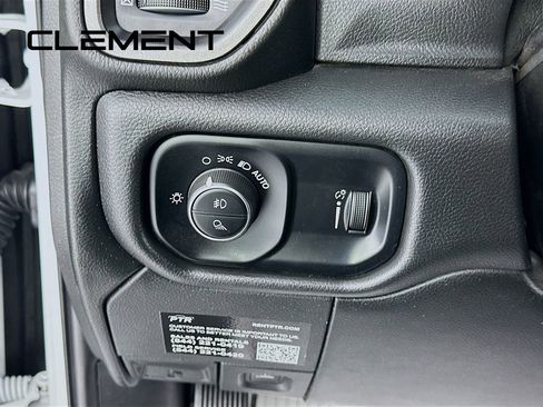 Used 2023 RAM 2500 Tradesman w/ Chrome Appearance Group AWD/4WD image 14