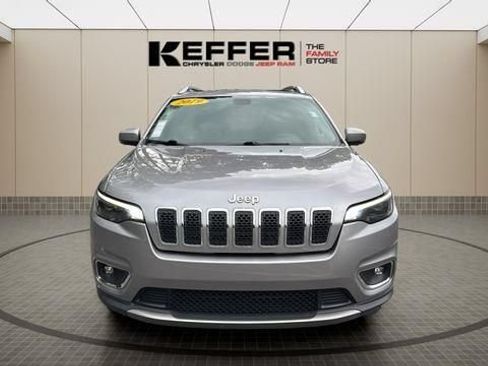 Used 2019 Jeep Cherokee Limited AWD/4WD image 10