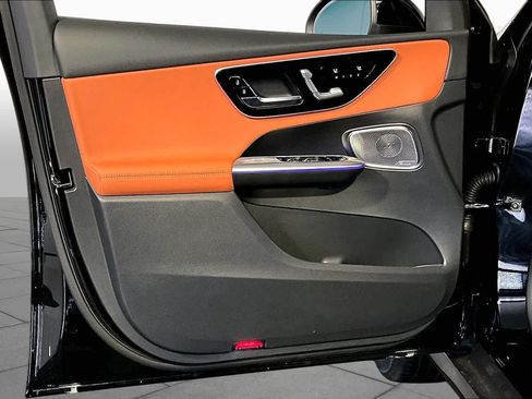 New 2026 Mercedes-Benz GLC 300 4MATIC image 11