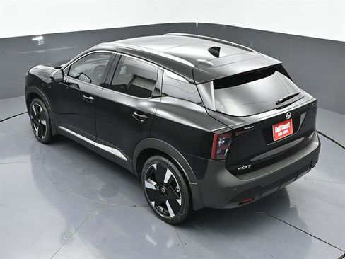 Used 2025 Nissan Kicks SR w/ SR Premium Package FWD image 45