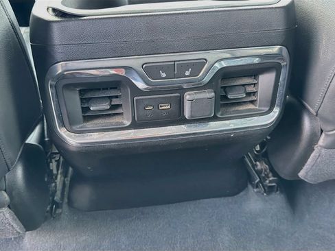 Used 2019 GMC Sierra 1500 SLT w/ SLT Premium Package AWD/4WD image 30
