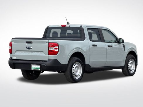 Used 2024 Ford Maverick XL image 3