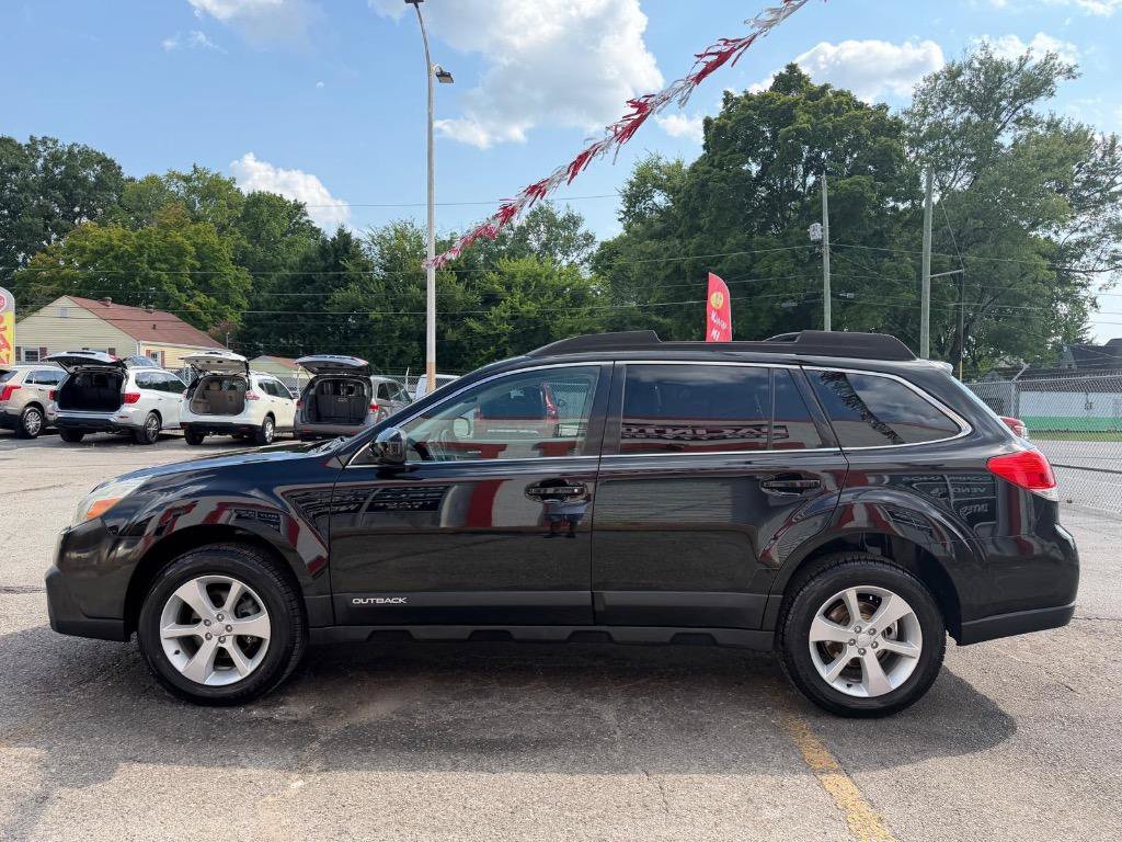 Used 2013 Subaru Outback 2.5i Premium AWD/4WD image 5