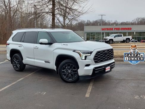 Certified 2025 Toyota Sequoia Platinum image 2