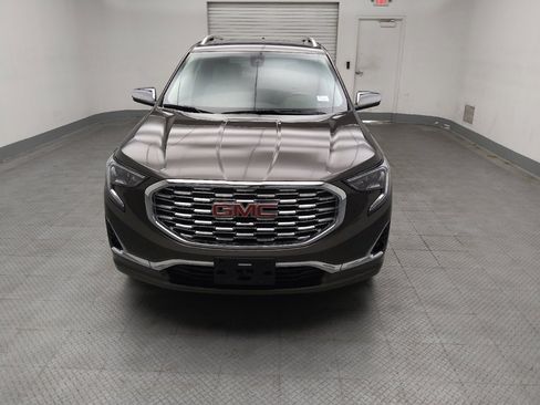 Used 2019 GMC Terrain Denali w/ Driver Alert Package II FWD image 15