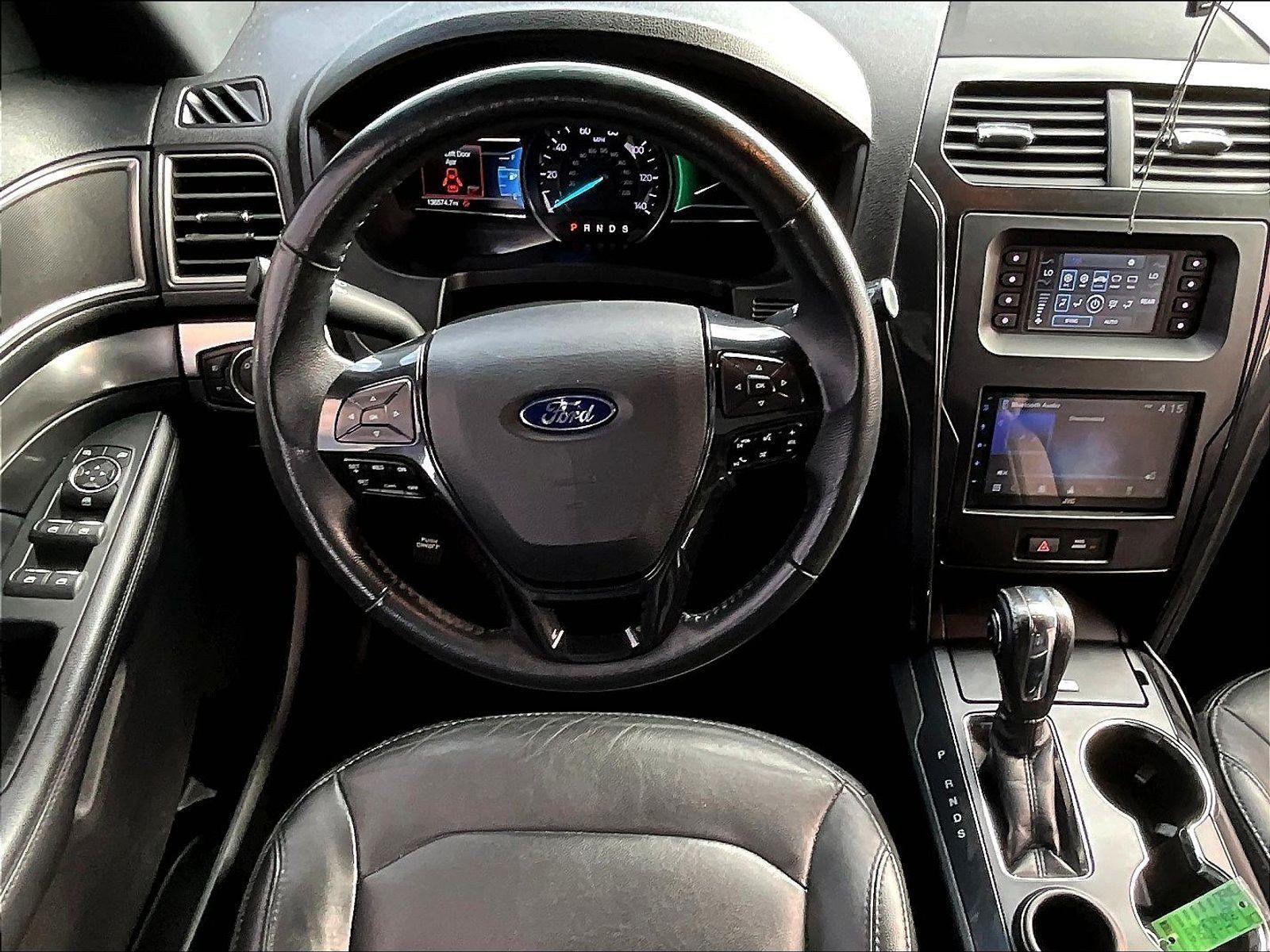 Used 2018 Ford Explorer XLT w/ Equipment Group 202A FWD image 8