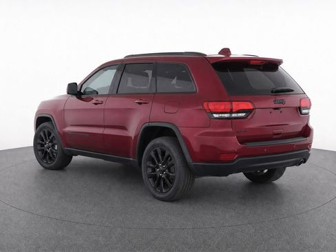 Used 2020 Jeep Grand Cherokee Altitude AWD/4WD image 3
