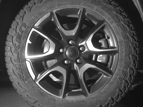 Used 2025 Jeep Compass Trailhawk AWD/4WD image 13