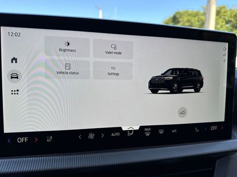 New 2026 Ford Explorer Active w/ Active Comfort Package image 25