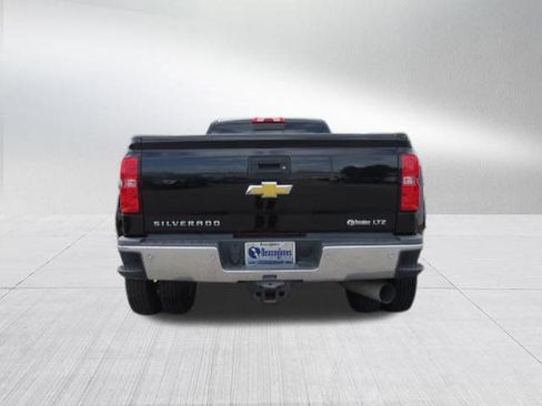 Used 2015 Chevrolet Silverado 3500 LTZ AWD/4WD image 4