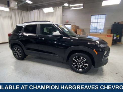 Certified 2023 Chevrolet TrailBlazer ACTIV w/ Convenience Package AWD/4WD image 2