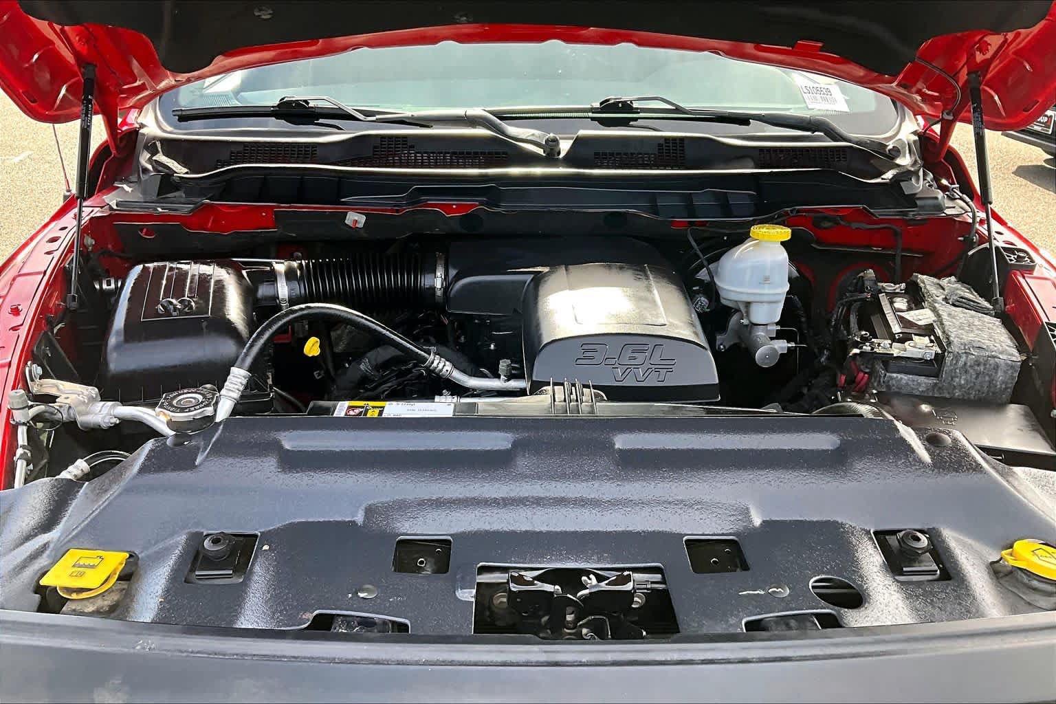 Used 2020 RAM 1500 Warlock RWD image 31