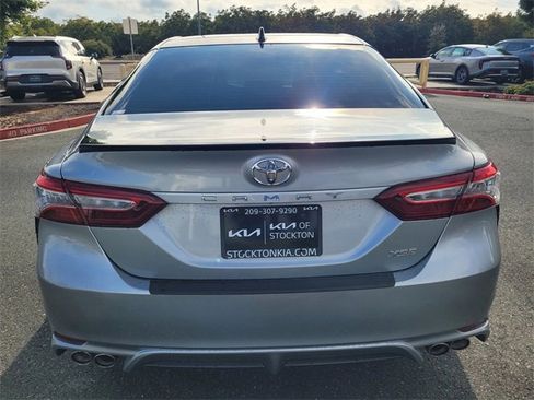 Used 2020 Toyota Camry XSE image 5