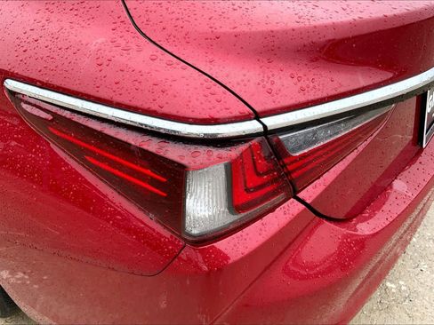 Used 2024 Lexus ES 350 w/ Premium Package image 27