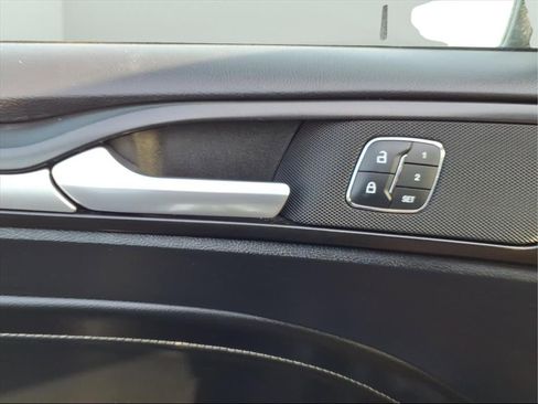 Used 2020 Ford Fusion Titanium image 14