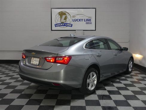 Used 2024 Chevrolet Malibu LT FWD image 9