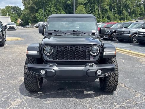 Used 2025 Jeep Wrangler Sport AWD/4WD image 2