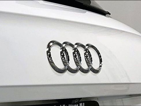 Used 2018 Audi Q5 2.0T Premium Plus w/ Premium Plus Package image 32